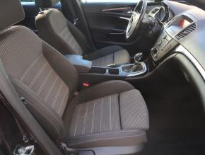 Opel Insignia  2.0 CDTI 