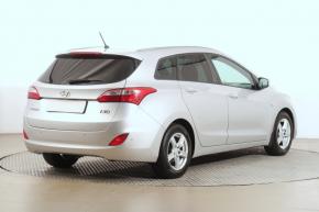 Hyundai i30  1.6 MPI 