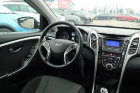 Hyundai i30  1.6 MPI 