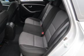 Hyundai i30  1.6 MPI 