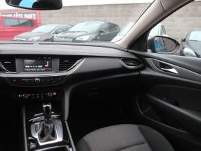 Opel Insignia  2.0 CDTI 