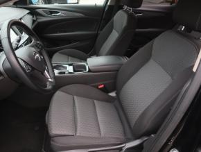 Opel Insignia  2.0 CDTI 