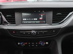 Opel Insignia  2.0 CDTI 