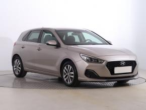 Hyundai i30  1.4 T-GDI Family 