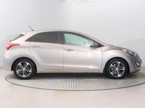 Hyundai i30  1.6 MPI 