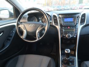 Hyundai i30  1.6 MPI 