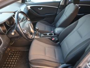 Hyundai i30  1.6 MPI 