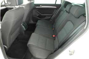 Volkswagen Passat  2.0 TDI 