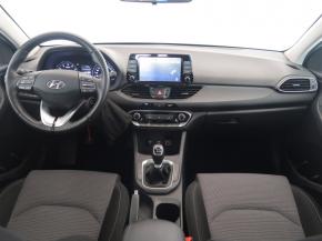 Hyundai i30  1.5 DPI Comfort 