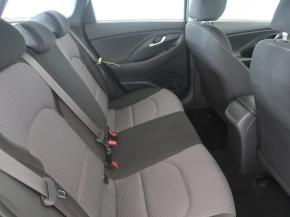 Hyundai i30  1.5 DPI Comfort 