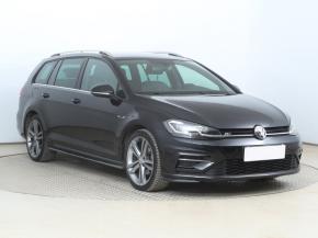 Volkswagen Golf  1.5 TSI R-Line