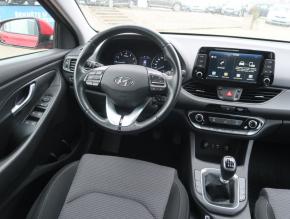 Hyundai i30  1.4 CVVT 