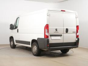 Peugeot Boxer  2.0 BlueHDi 