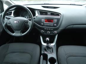 Kia Ceed  1.4 CVVT 