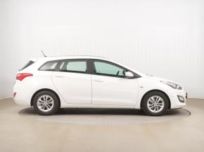 Hyundai i30  1.6 MPI 