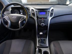 Hyundai i30  1.6 MPI 