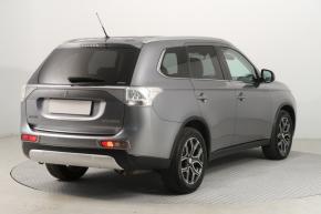 Mitsubishi Outlander  2.2 DI-D 