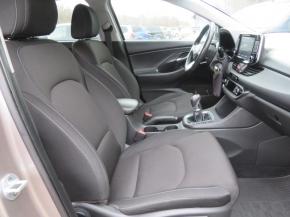 Hyundai i30  1.4 T-GDI 