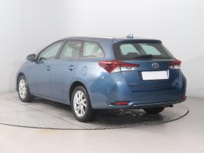 Toyota Auris  1.6 Valvematic 