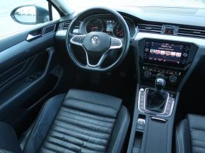 Volkswagen Passat  1.5 TSI Business 