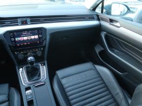 Volkswagen Passat  1.5 TSI Business 