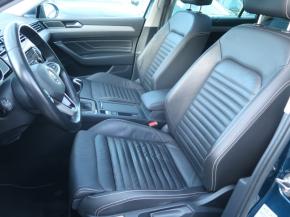 Volkswagen Passat  1.5 TSI Business 