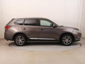 Mitsubishi Outlander  2.2 DI-D 