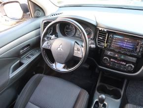 Mitsubishi Outlander  2.2 DI-D 