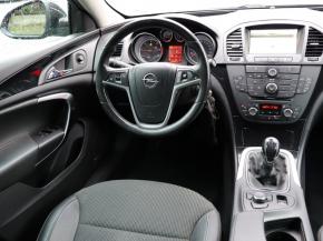 Opel Insignia  2.0 CDTI 