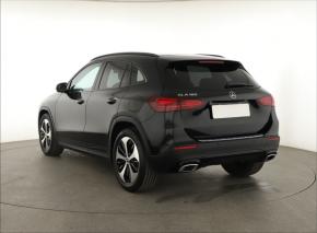 Mercedes-Benz GLA  GLA 180 Progressive 