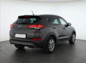 Hyundai Tucson  2.0 CRDi 