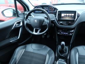 Peugeot 2008  1.2 PureTech 