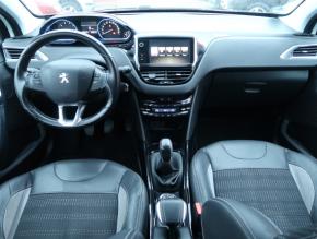 Peugeot 2008  1.2 PureTech 