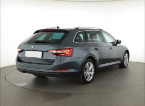 Škoda Superb  2.0 TDI Style 