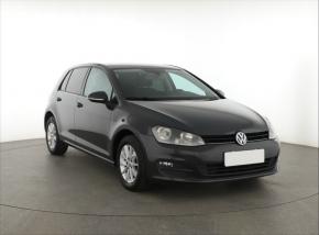 Volkswagen Golf  1.2 TSI 