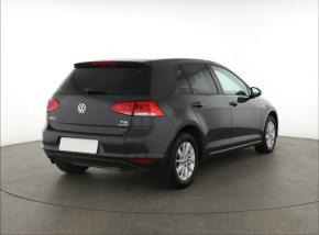 Volkswagen Golf  1.2 TSI 