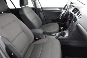 Volkswagen Golf  1.2 TSI 