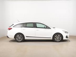 Hyundai i30  1.4 T-GDI Go! 