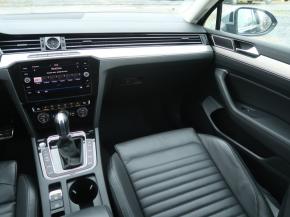 Volkswagen Passat  2.0 TDI Alltrack 