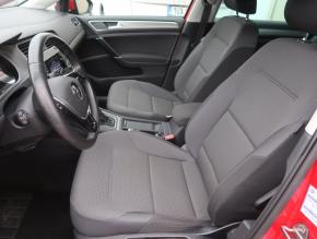 Volkswagen Golf  1.4 TSI 