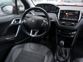 Peugeot 2008  1.2 PureTech 