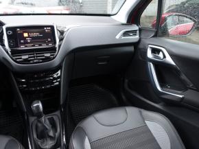 Peugeot 2008  1.2 PureTech 