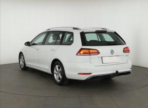 Volkswagen Golf  1.5 TSI 