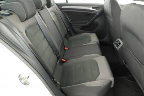 Volkswagen Golf  1.5 TSI 