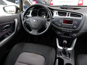 Kia Ceed  1.4 CVVT Attract 