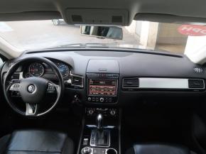 Volkswagen Touareg  3.0 TDI 