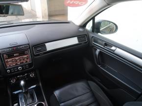 Volkswagen Touareg  3.0 TDI 