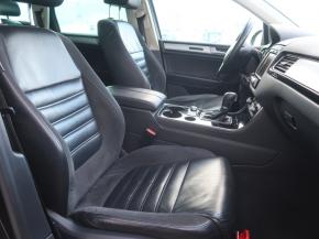 Volkswagen Touareg  3.0 TDI 