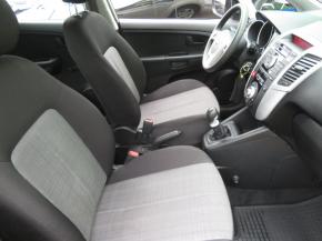 Kia Venga  1.4 CVVT 