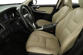 Volvo XC60  D4 Summum 